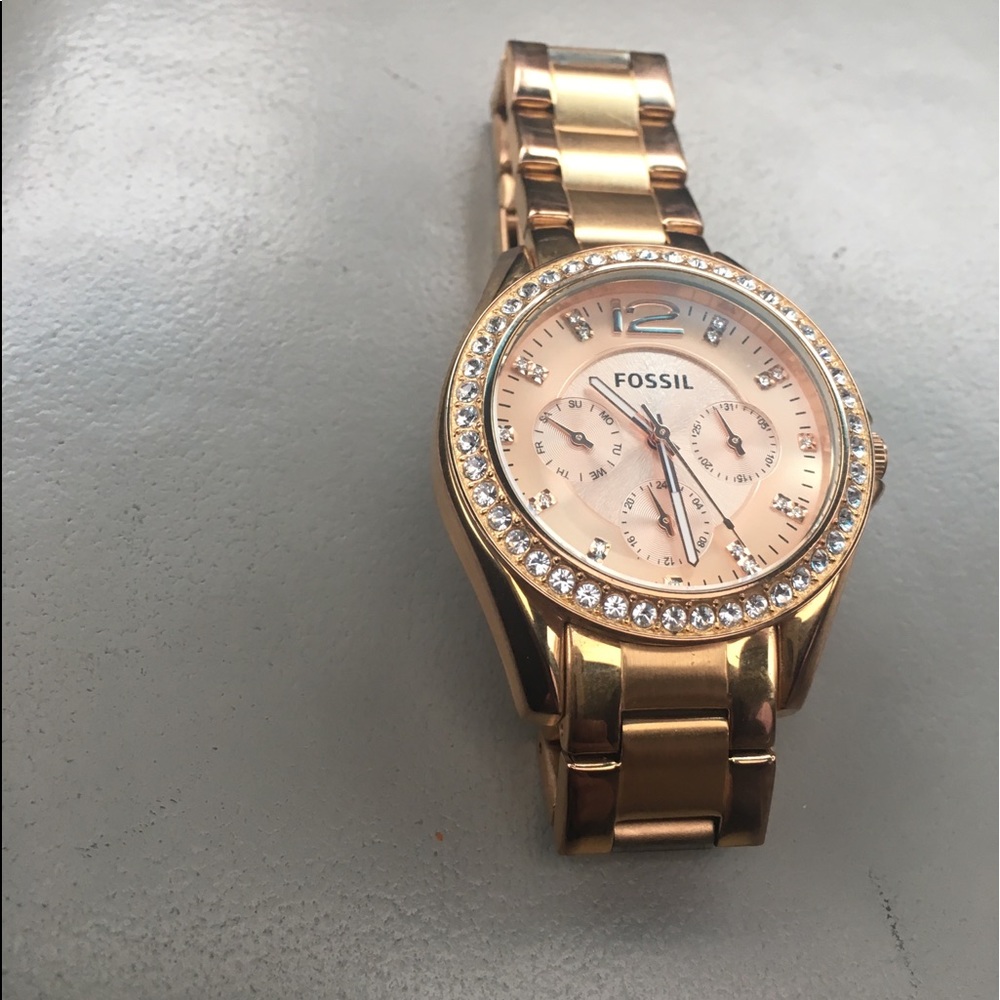 Women’s fossil watch